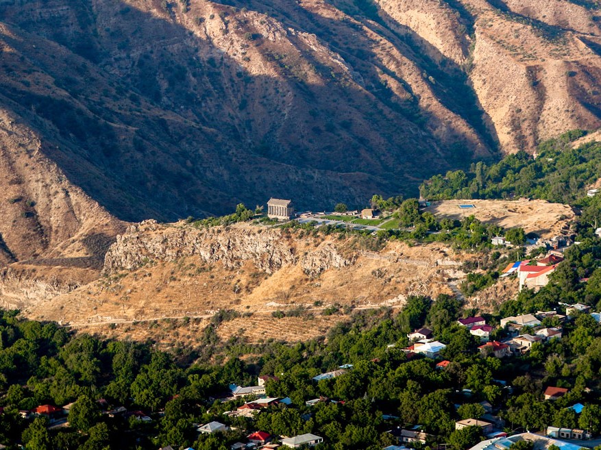 Hot balloon flight in Armenia