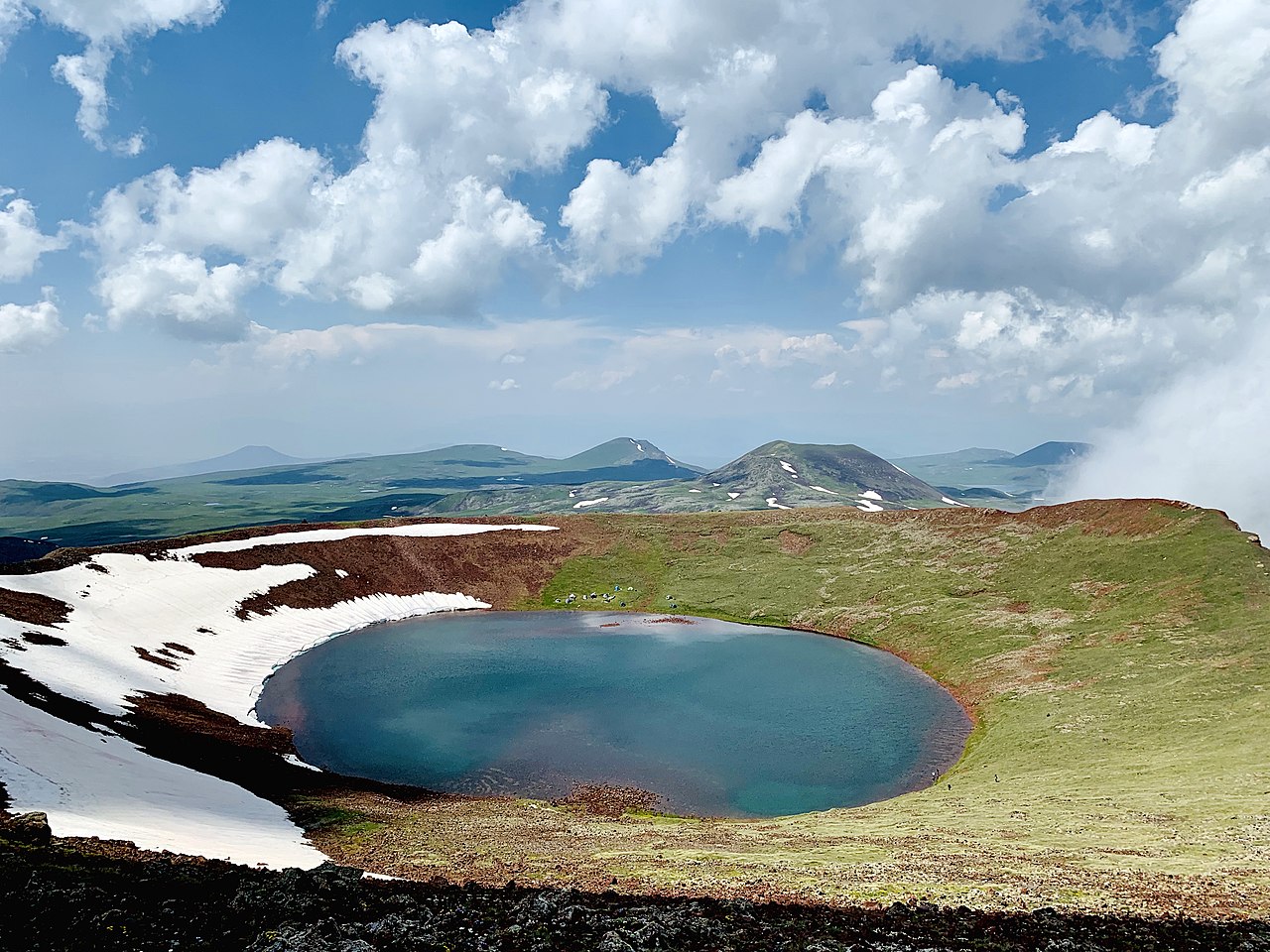 Climb to volcano Azhdahak, hiking tours in Armenia